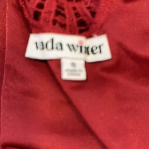 🌹NWOT Vada Winter Bright Red Velvet Crochet Kimono - Picture 5 of 6